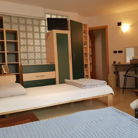 Dolac Guesthouse Zagreb Exterior photo